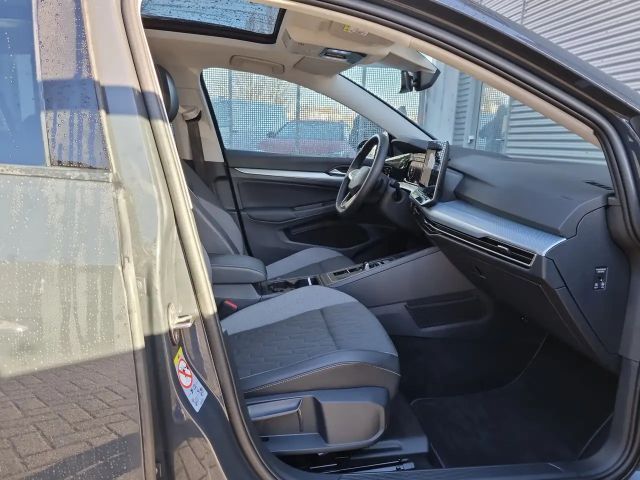 Volkswagen Golf 1.5 eTSI DSG Golf VIII Variant