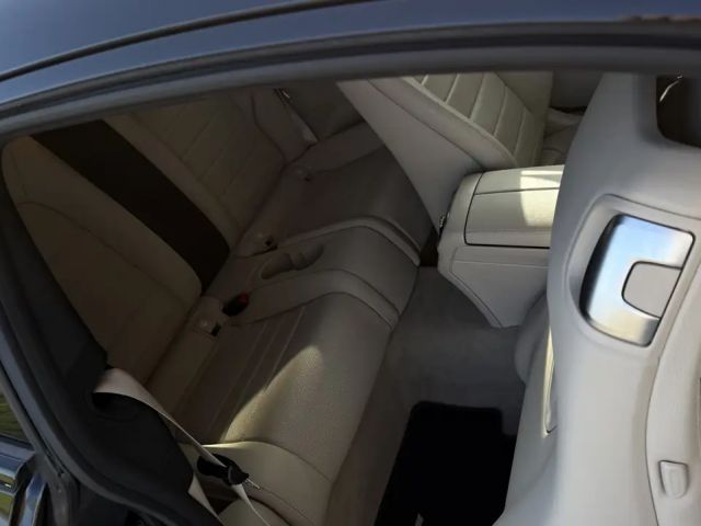 Mercedes-Benz C 200 AMG Line Coupé