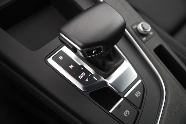 Audi A4 40 TDI Quattro S-Tronic Sedan