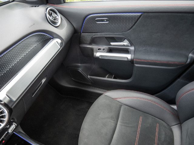 Mercedes-Benz GLB 200 GLB 200 d