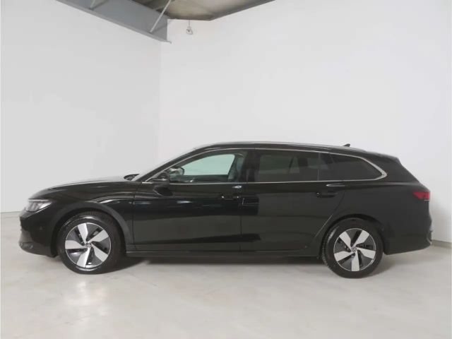 Volkswagen Passat 1.5 eTSI Business DSG