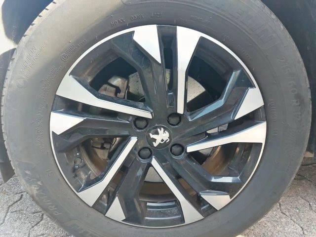 Peugeot E-2008 Allure Pack