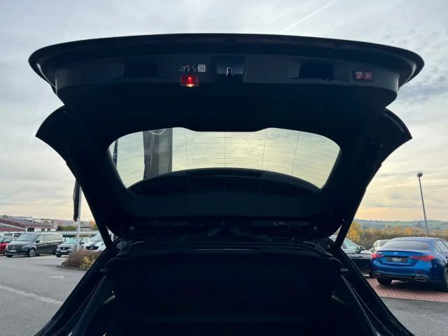 Mercedes-Benz GLA 200 AMG Line