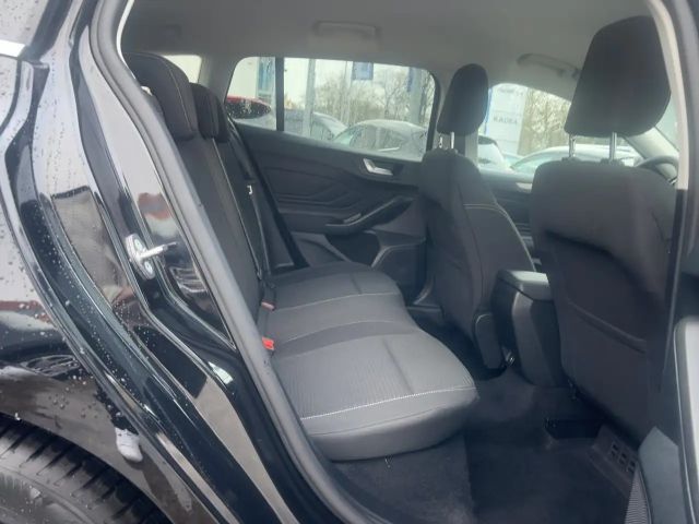 Ford Focus Titanium Wagon