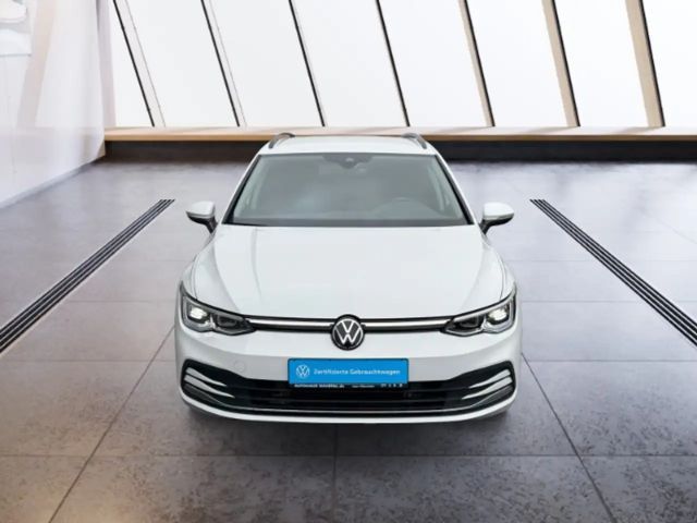 Volkswagen Golf 1.5 eTSI DSG Style Variant