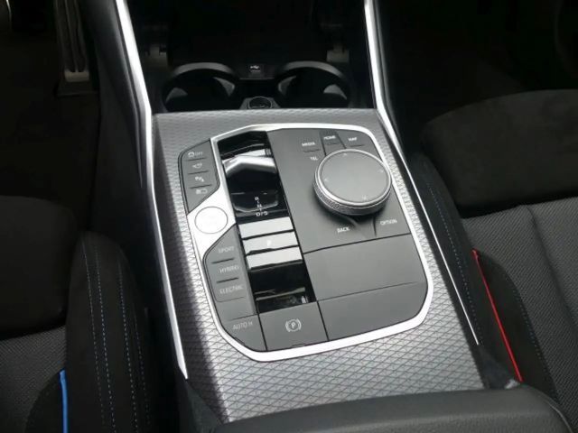 BMW 330 330e M-Sport Touring