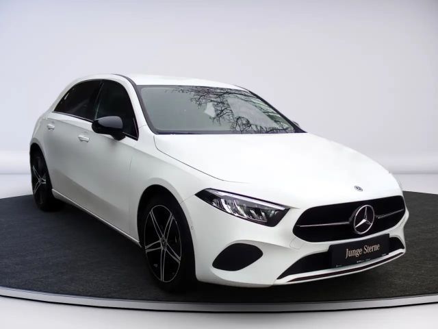 Mercedes-Benz A 180 Hatchback Progressive