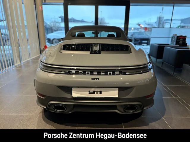 Porsche 992 Cabrio Carrera