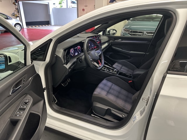 Volkswagen Golf 2.0 TSI DSG GTI IQ.Drive