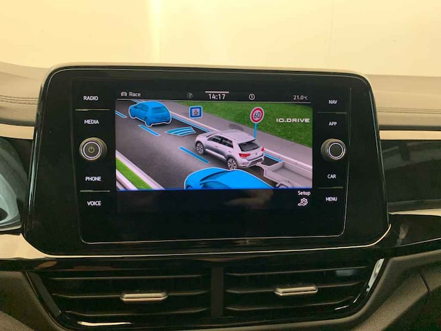 Volkswagen T-Roc T-Roc R LEDER*BLACK*PANO*DCC*AHK*CAM*MATRIX*19"