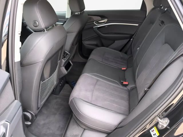 Audi Q8 e-tron 50 Business Quattro