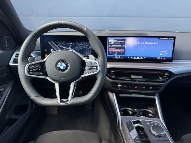 BMW 318 318i M-Sport Sedan