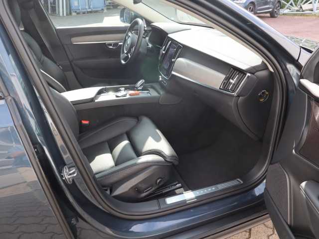 Volvo V90 Cross Country AWD Plus