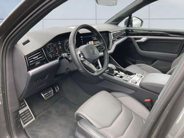 Volkswagen Touareg 4Motion IQ.Drive R-Line