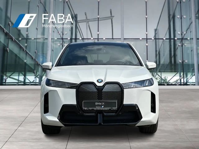 BMW iX M-Sport xDrive45
