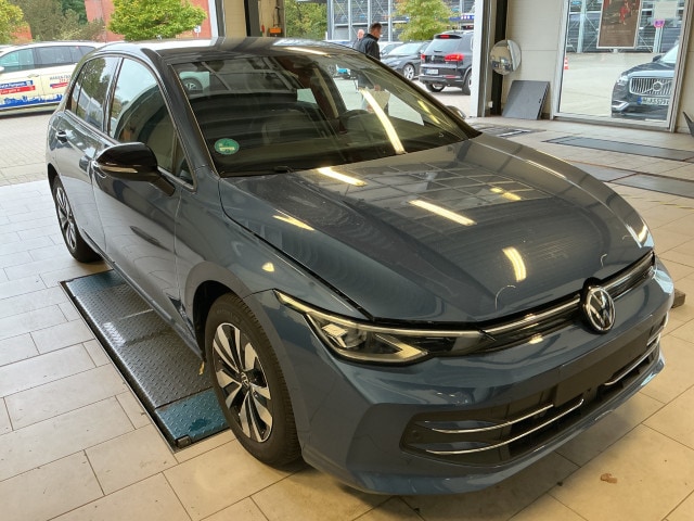 Volkswagen Golf 1.5 TSI Golf VIII