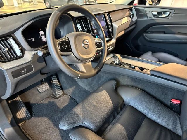 Volvo XC60 Dark Plus