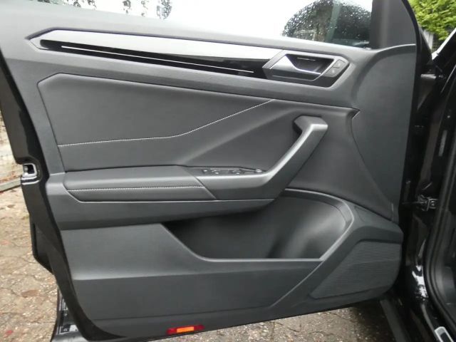 Volkswagen T-Roc 1.5 TSI DSG R-Line