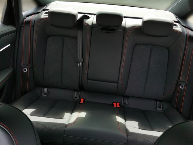 Audi A6 40 TDI Quattro S-Line S-Tronic Sedan