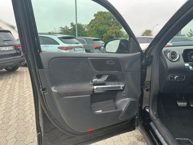 Mercedes-Benz GLB 200 AMG Line