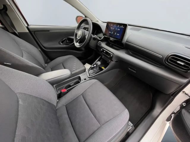 Toyota Yaris Hatchback Hybride Team D