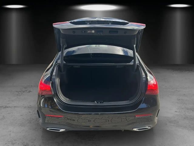 Mercedes-Benz A 250 4MATIC AMG Line