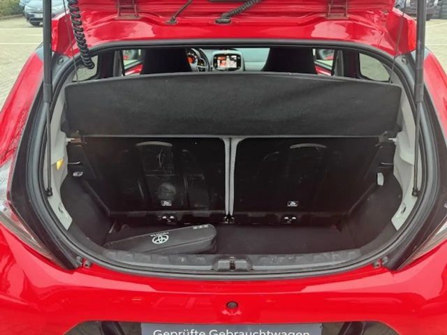 Toyota Aygo X Hatchback Play Team D X-play