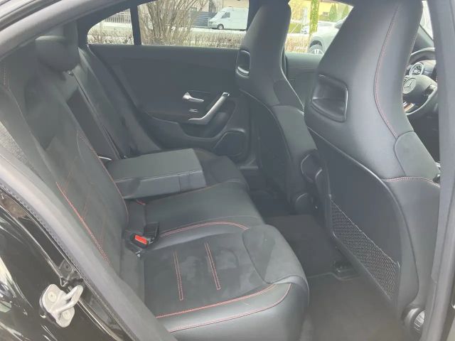 Mercedes-Benz CLA 200 Coupé