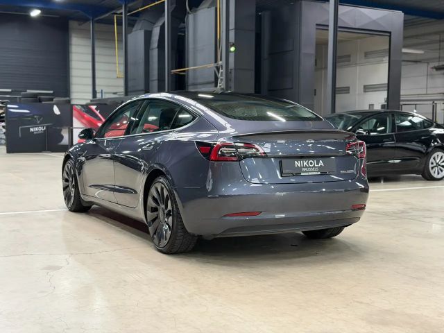 Tesla Model 3 Performance