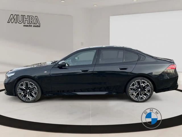 BMW 520 520i M-Sport Sedan