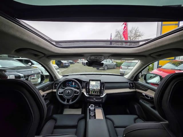 Volvo XC90 Dark Ultra