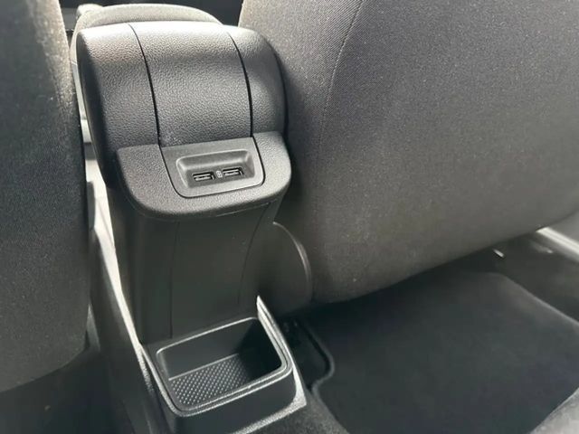 Skoda Fabia 1.0 TSI Active Combi