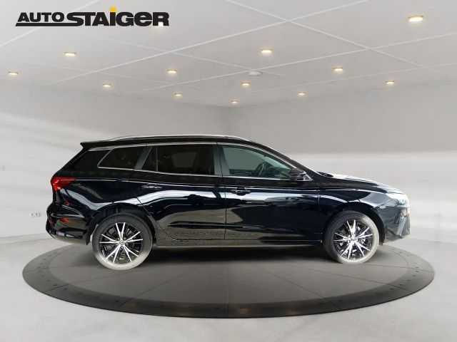 MG MG5 Luxury Standard range