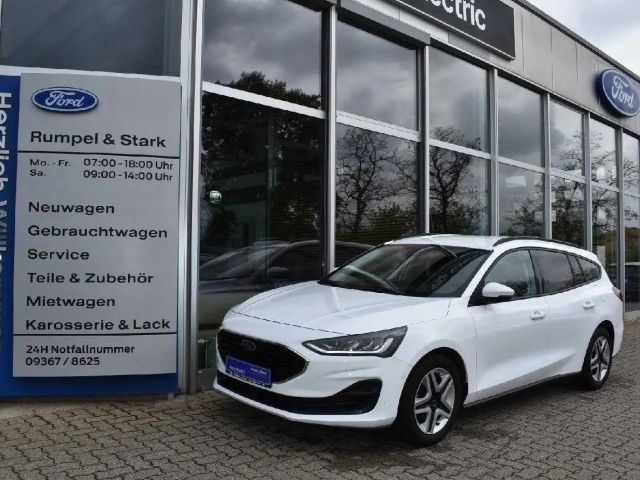 Ford Focus Cool & Connect