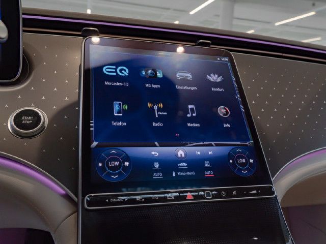 Mercedes-Benz EQS 450 Sedan