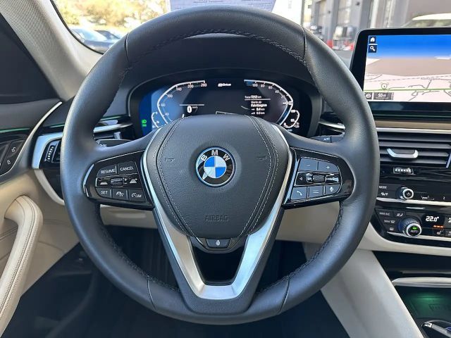 BMW 530 530e Touring