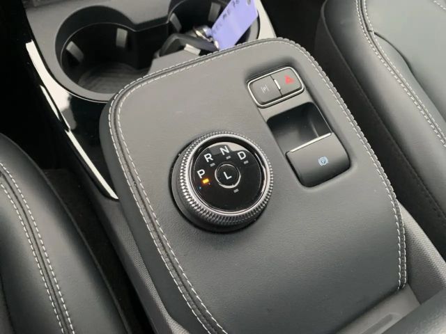 Ford Mustang Mach-E Basis Navi digitales Cockpit LED ACC Mehrzonenklim