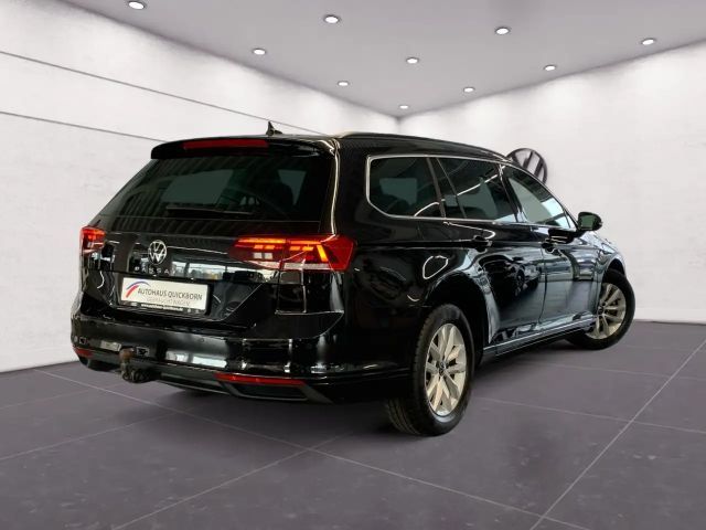 Volkswagen Passat 1.5 TSI Business DSG Variant