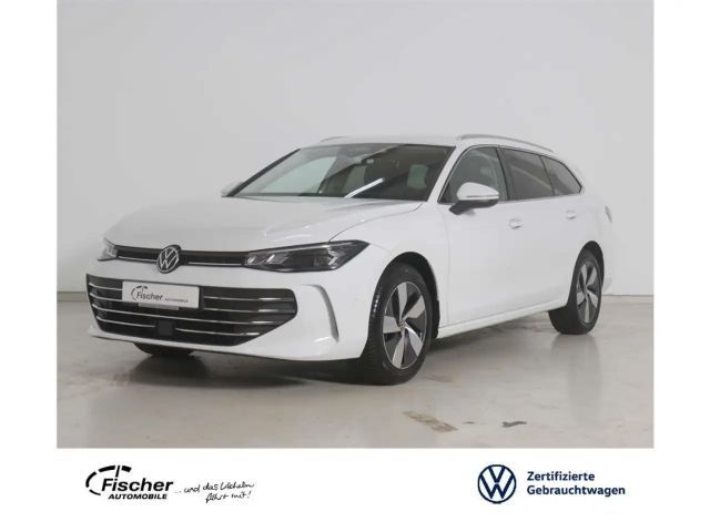 Volkswagen Passat 1.5 eTSI Business DSG