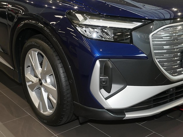 Audi Q4 e-tron SUV 45 e-tron Audi Q4 e-tron