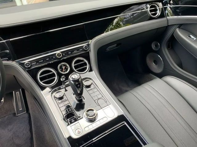 Bentley Continental GT Hybrid V8