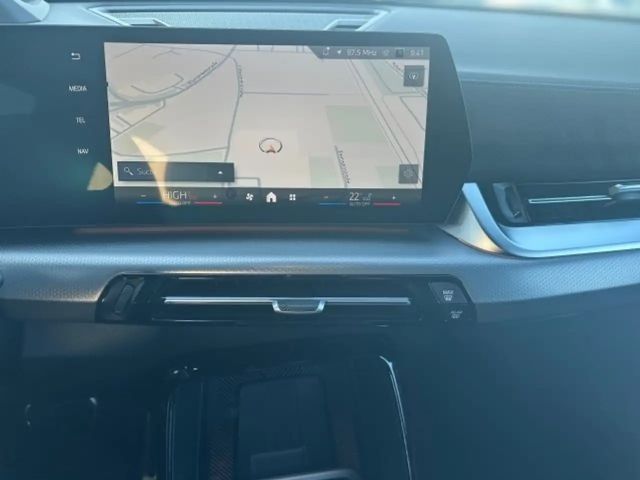 BMW iX2 eDrive 20 U10