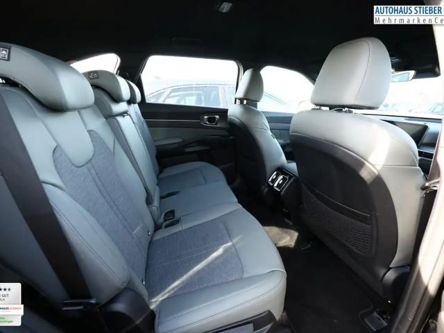Kia Sorento HEV 215 FaceL ACC LED+ Kam 2xPDC Keyl LM 158 kW...