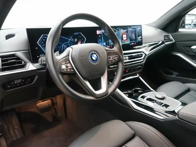 BMW 320 320e Touring