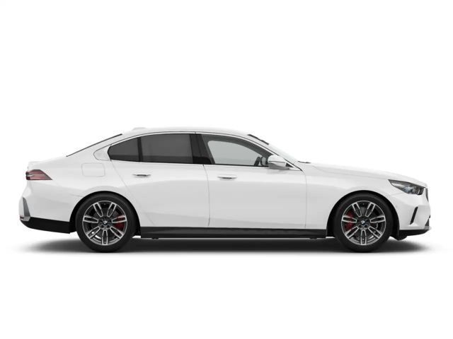 BMW 520 520d M-Sport Sedan