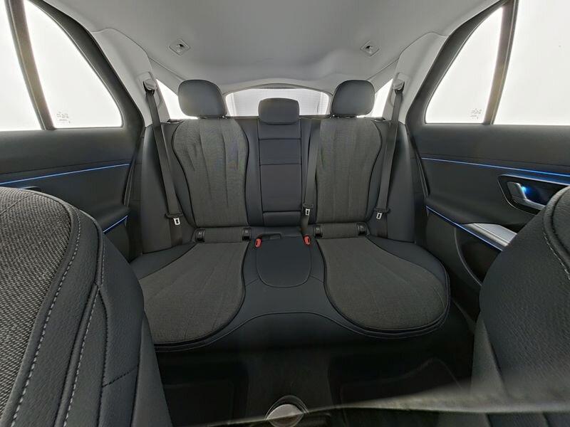 Mercedes-Benz E 200 AVANTGARDE Estate