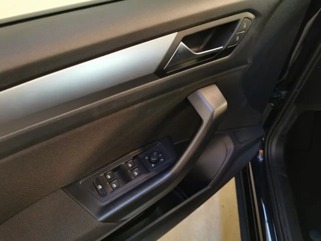 Volkswagen T-Roc Friends TSI