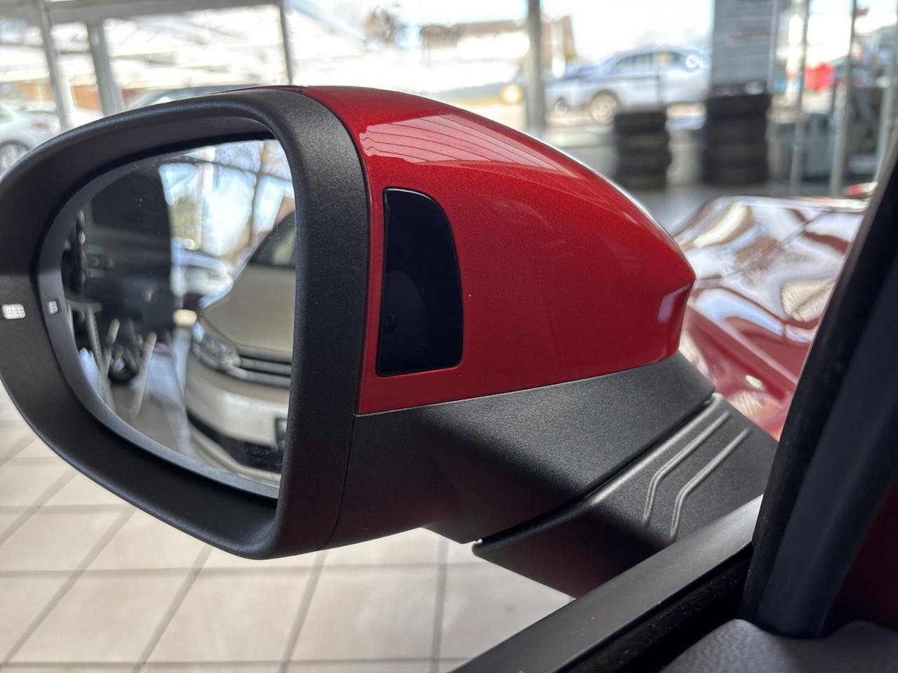 Volkswagen Golf 1.5 eTSI Golf VIII Life