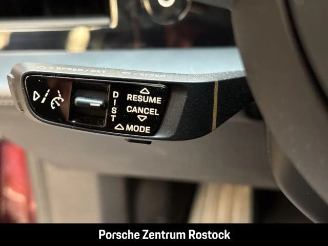 Porsche Taycan 4 Cross Turismo