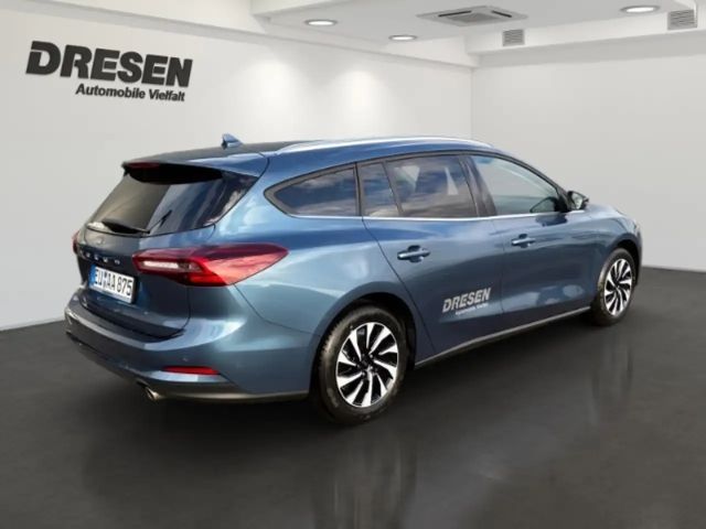 Ford Focus Titanium Wagon